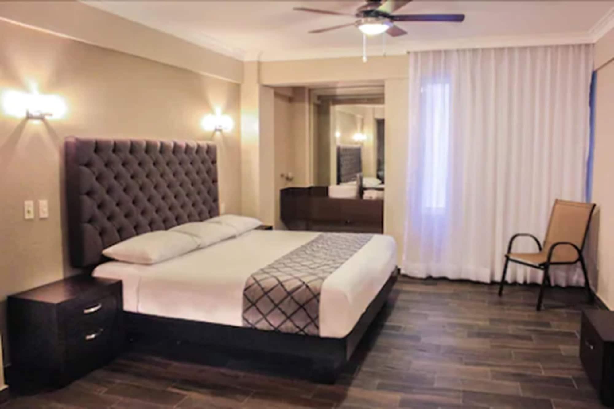 Hotel Senorial Platino レオン エクステリア 写真
